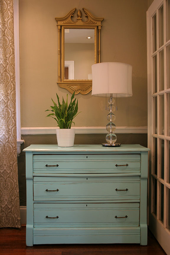 Aesthetic Oiseau Painted Dressers