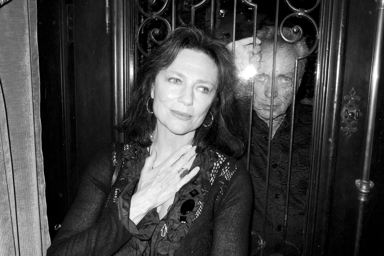 http://4.bp.blogspot.com/-_OUS2TCcyNQ/T28251Ef7LI/AAAAAAAAIdw/NJPVLfIXoTo/s1600/jacqueline_bisset.jpg
