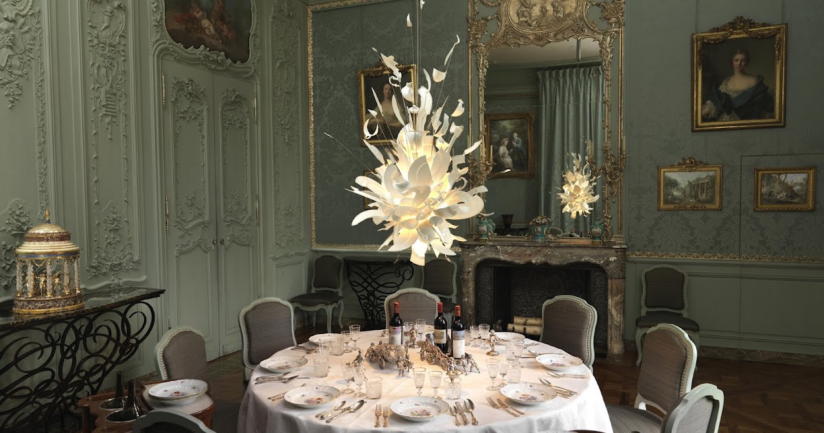 Pas grandchose Broken chandeliers and Italian curses