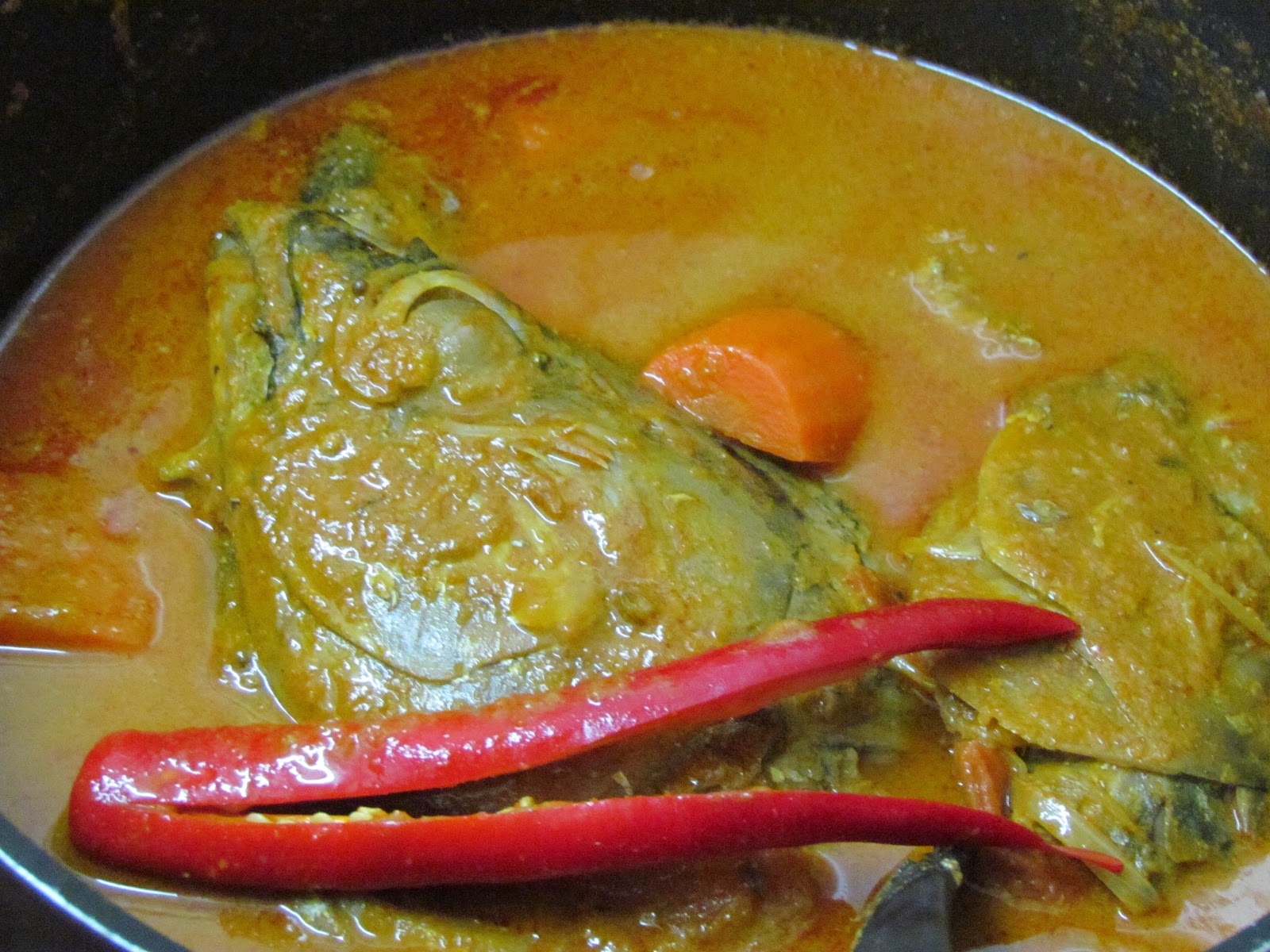 Delima Zamrud Kari Kepala Ikan Tongkol