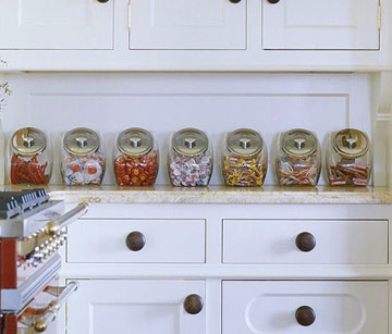 New Home Interior Design: Affordable Kitchen Storage Ideas