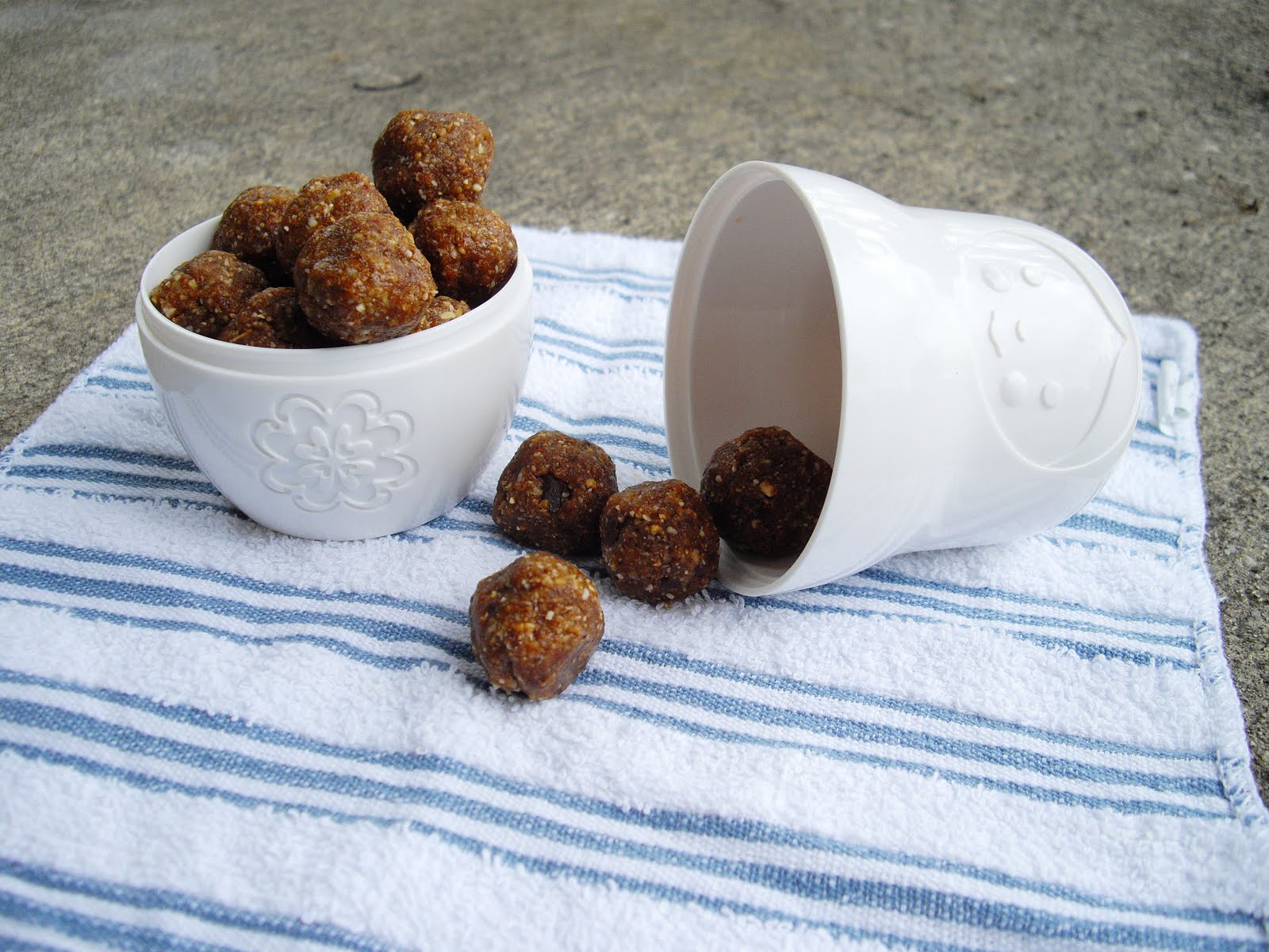 Molasses Crinkle Cookie Dough Bites cooking ala mel