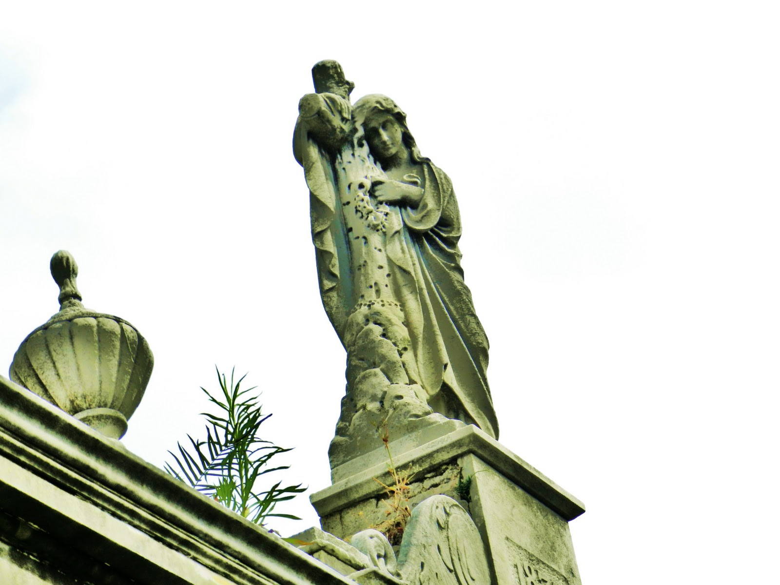 Sebastián Santamaría ART .Tumbas.By.My(ADVERTENCIALas siguientes