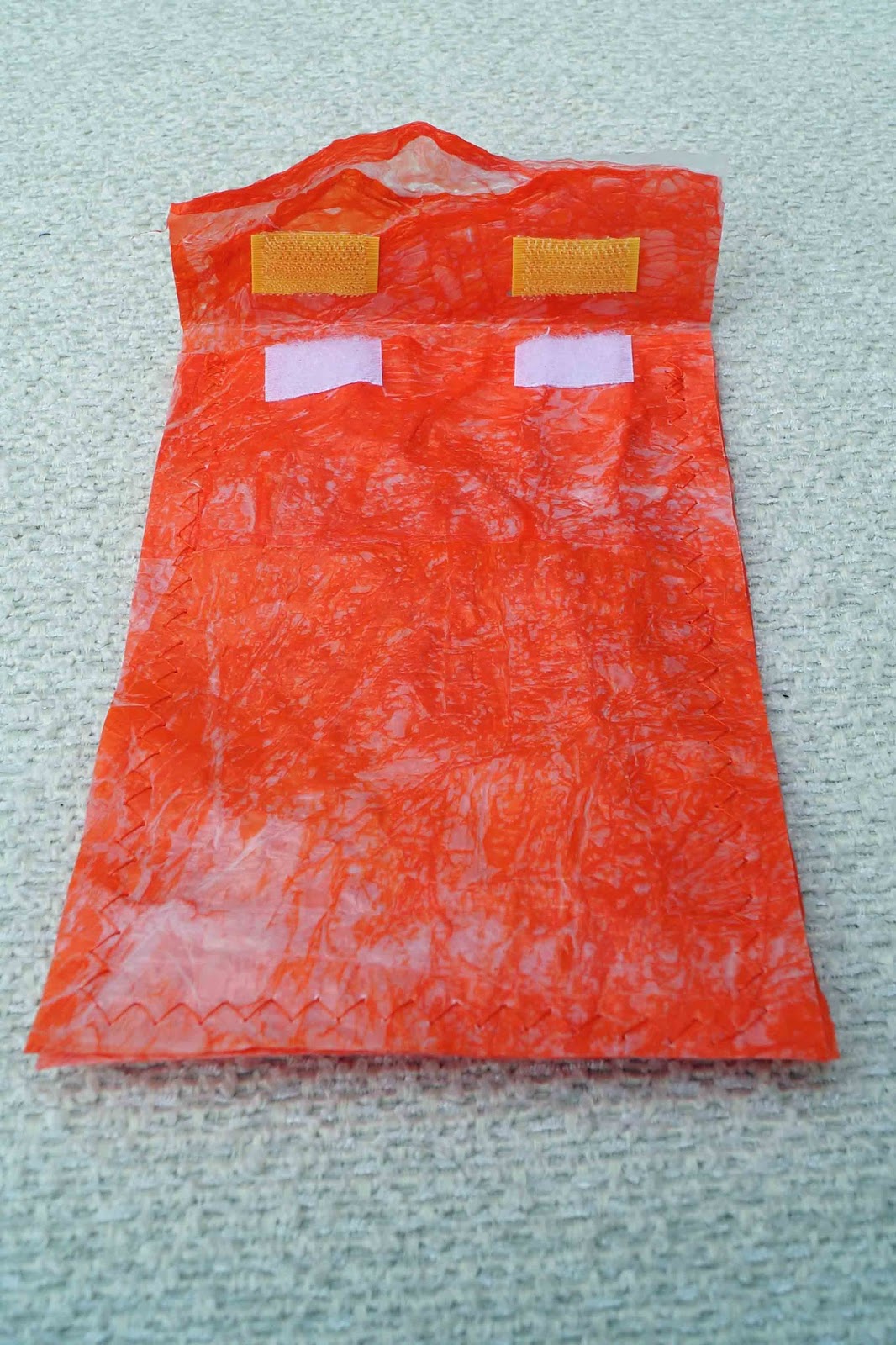 DIY O.R. Apron using plastic bag
