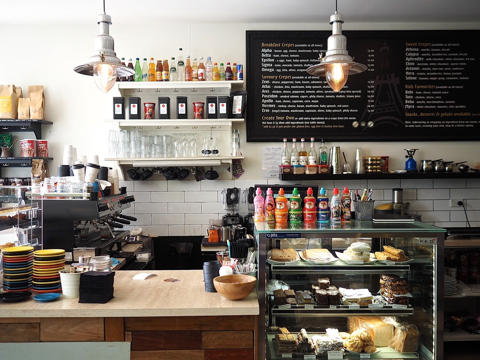 Life of Snacking Bear Crepe House Cafe