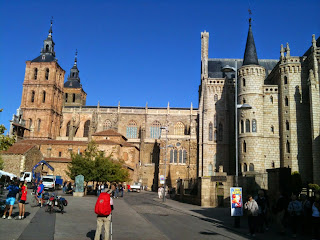 Astorga Cathedral and Gaudi Palace