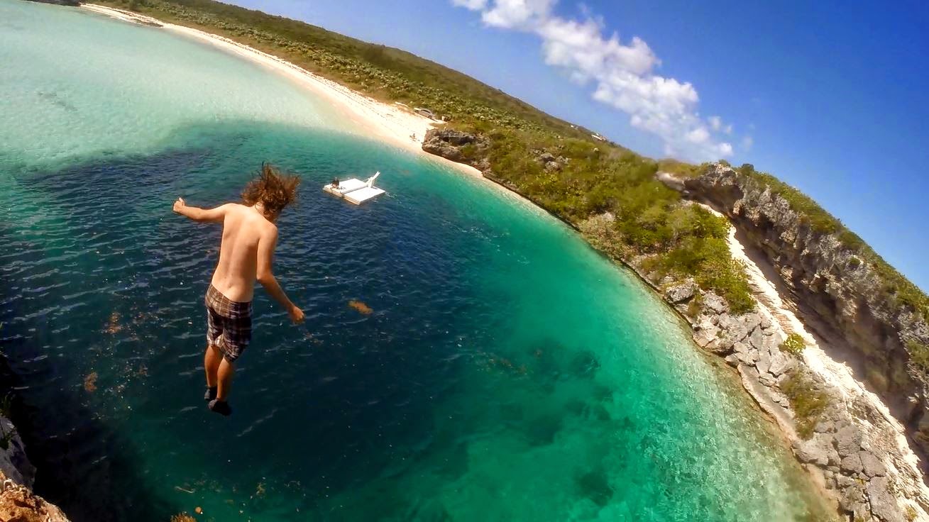 Catchin' Rays Dean's Blue Hole Long Island, Bahamas