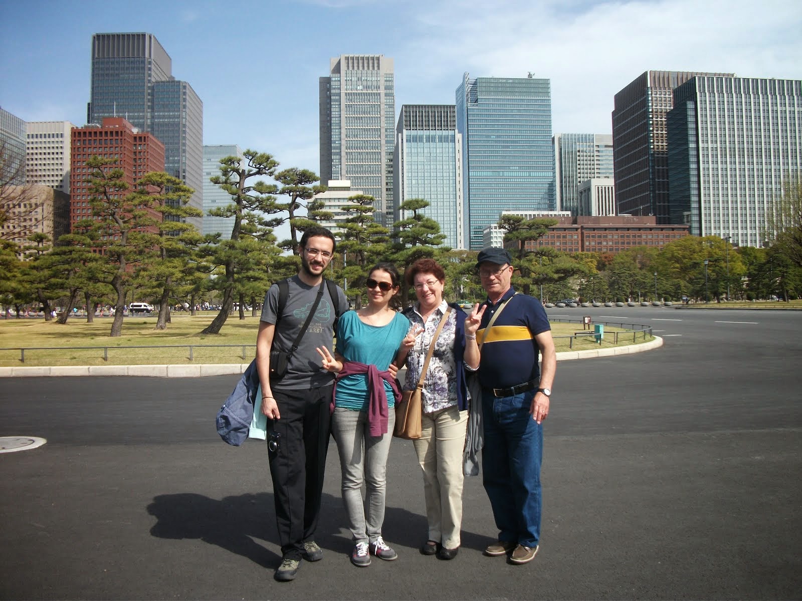 Com Valter, Alina e Jó no Japão