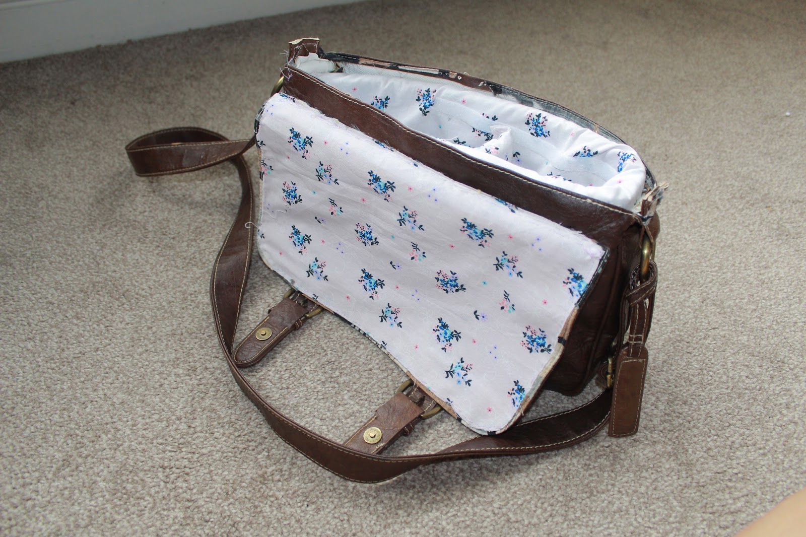 Mishymoo DIY DSLR Camera Bag