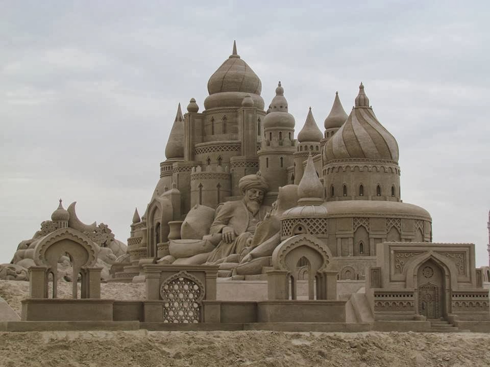 The Journal of the 1001 Nights World's Largest Sand Sculpture 1001