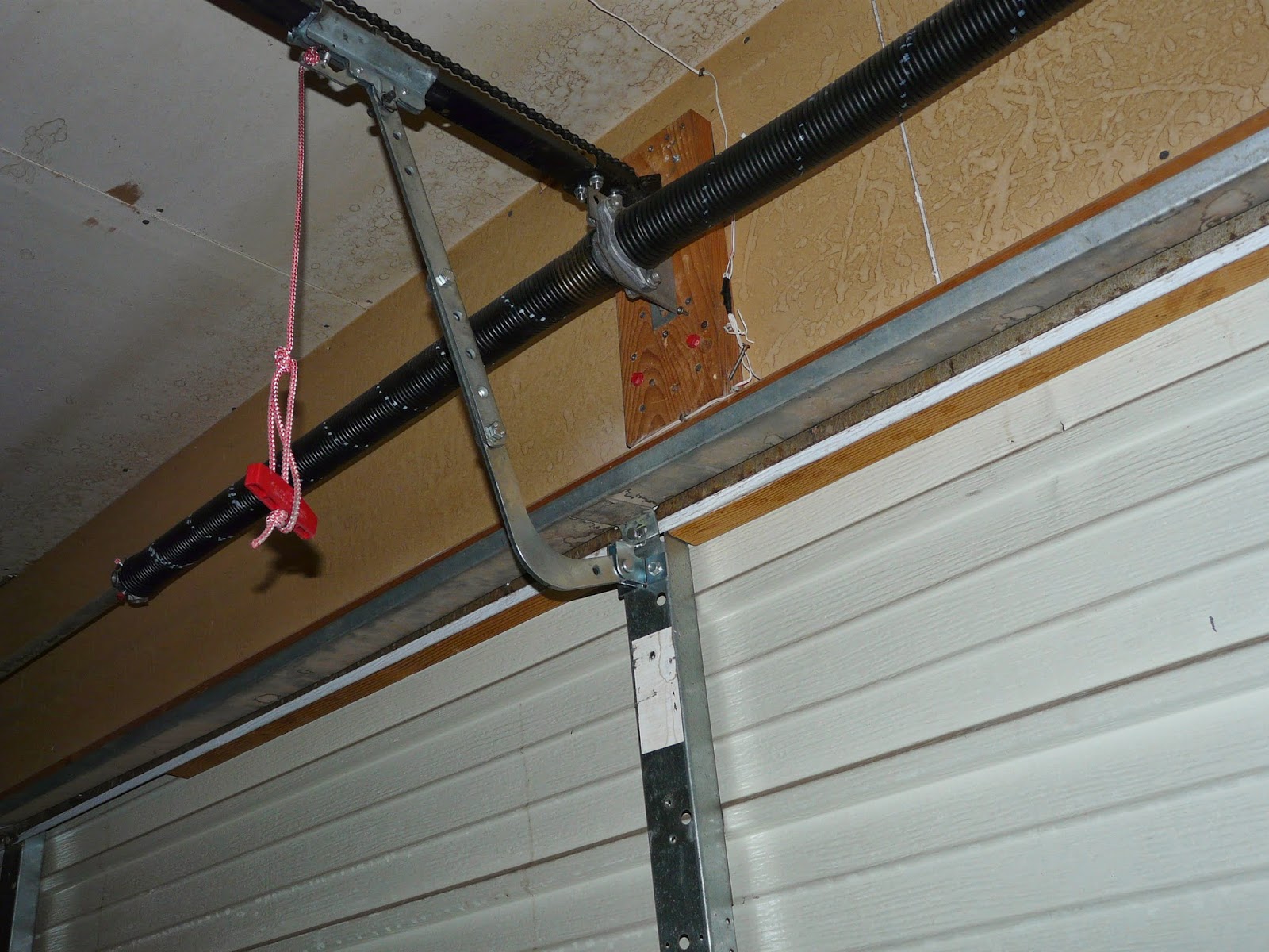 Creative How To Fix Garage Door Handle for Modern Garage