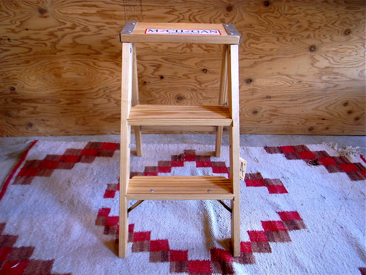 welcoblog MICHIGAN LADDER COMPANY (2 STEP WOOD LADDER)