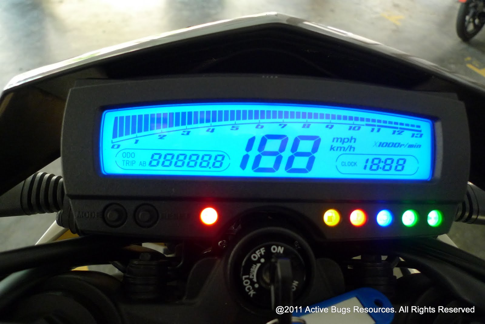Reviews News Bike Cars Gadgets Travel Kawasaki D Tracker Review 11