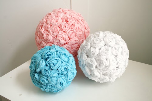 Blog De Bella Com: Réalisation De Boules De Roses En Papier Crépon blog de Bella Com: