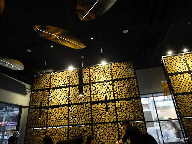 台中MOTTO YAKINIkU 牧島燒肉專門店-有烤肉職人協助你烤肉不怕吃到NG品