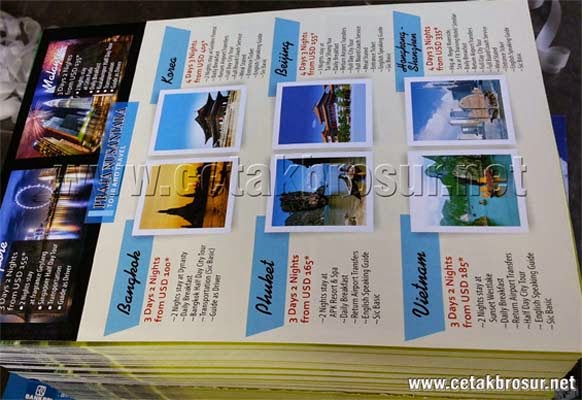 cetak brour tour and travel