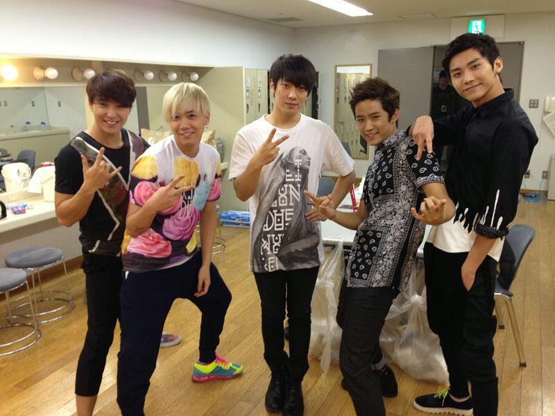 Ftisland Twitter Weibo Fan Cafe Official Pages Translation