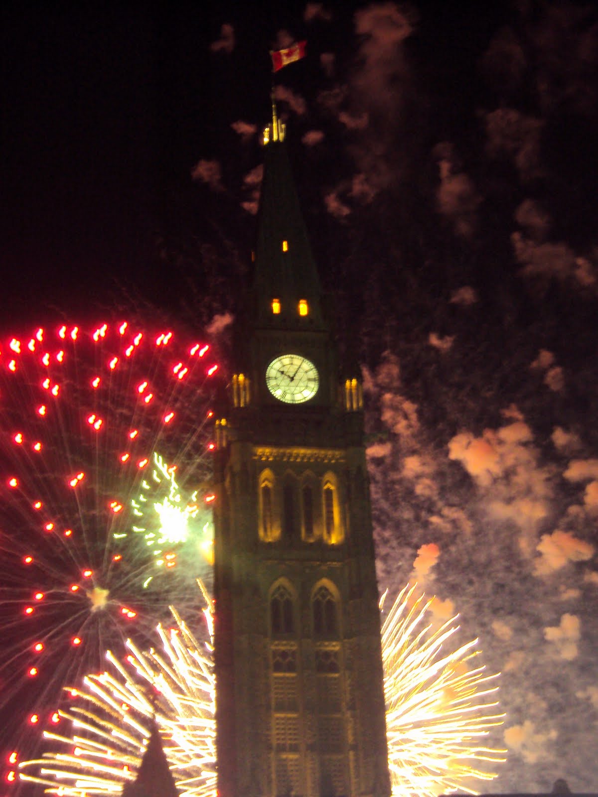 Canada+day+fireworks+ottawa+area