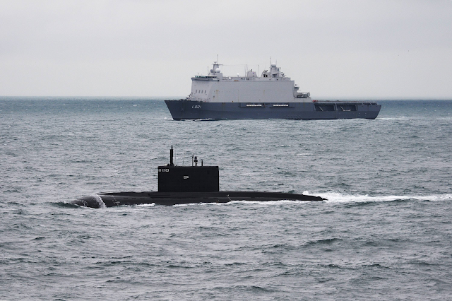 Ships do not require authorization to enter the EEZ, but the RNLN keeps a ship on permanent standby in the port of Den Helder for direct deployment into the North Sea - (photo: Mindef) Zr. Ms. Johan de Witt (L 801)