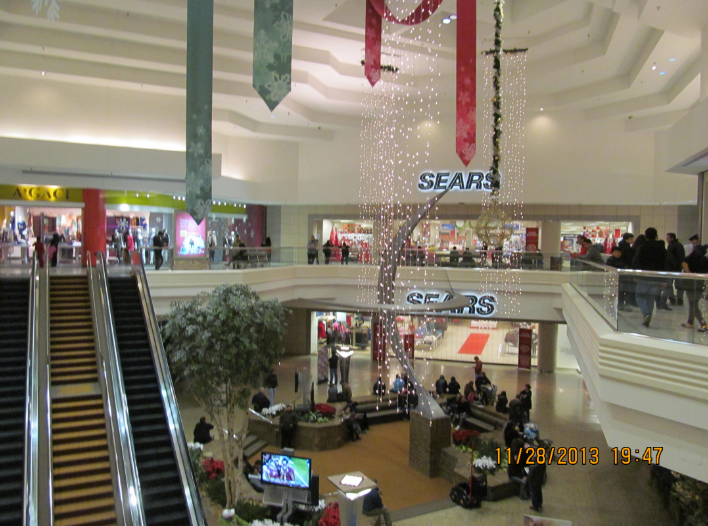 Trip to the Mall Woodfield Mall (Schaumburg, IL)