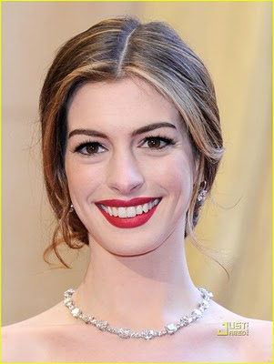 Anne+hathaway+oscars+dance anne hathaway oscar dresses. Anne+hathaway+oscars+dance