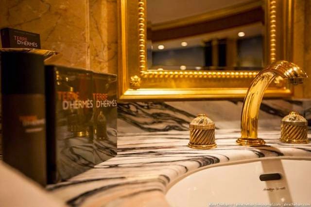 Burj Al Arab — Inside the most expensive Seven-star hotel in Dubai Burj Al Arab — Inside the most expensive Seven-star hotel in Dubai