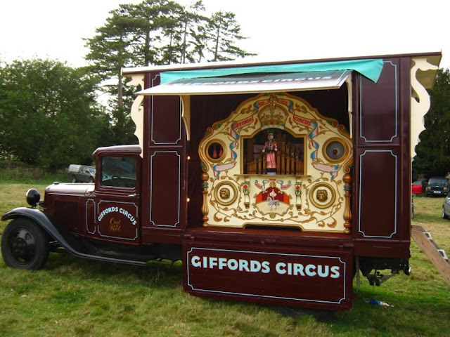 giffords+circus+3.JPG