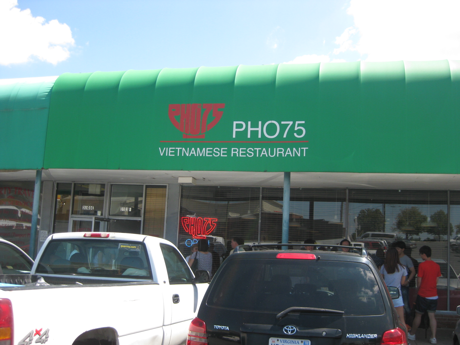 20 Pho 75 falls church 