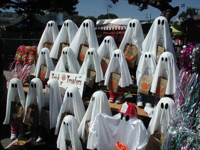 Spooky Halloween Front Yard Decorations