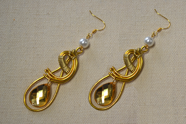 Beader Garden Tutorial On Making Cute Wire Dangle Earrings