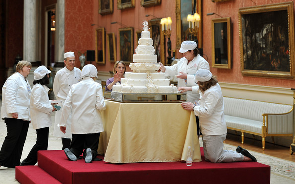 The multi-tiered cake will floral tiered cake. The multi-tiered cake will