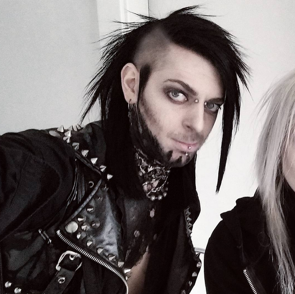 Goth Makeup Tutorial You Mugeek Vidalondon