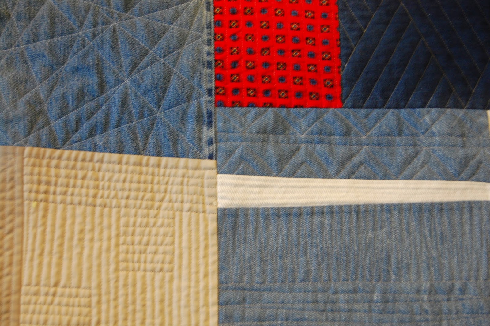 The Domestic Quilter Machine Quilting & Binding Modern Denim Quilt