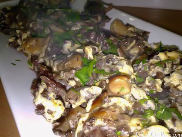 Revuelto de setas y morcilla - Receta paso a paso Revuelto de setas y morcilla - Receta paso a paso