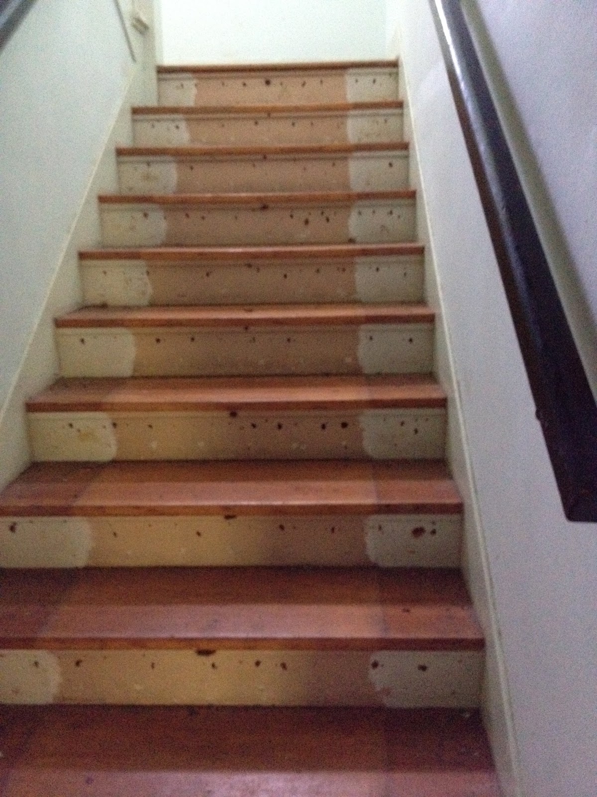 The stairs-first set before the turn title=