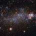Hubble Potret Galaksi dengan Bentuk Tak Beraturan