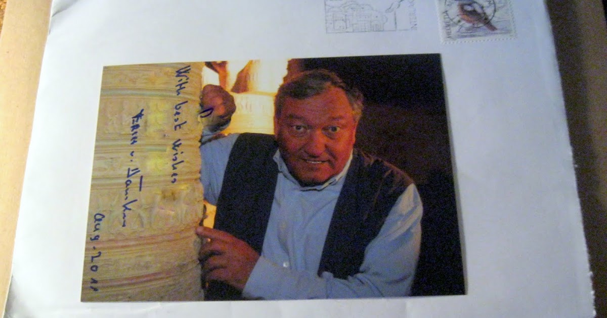 Autograph VIP: Succes 2011: Erich von Däniken, author best known for