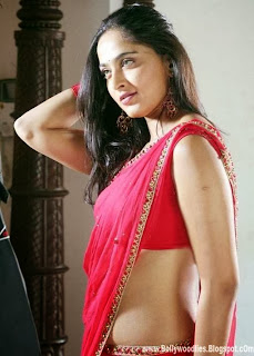 Anushka Shetty Hot Saree Unseen Exclusive Photo Gallery