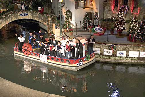 12 festive ways to celebrate christmas in san antonio Preppy Lane: Christmas in San Antonio!!!