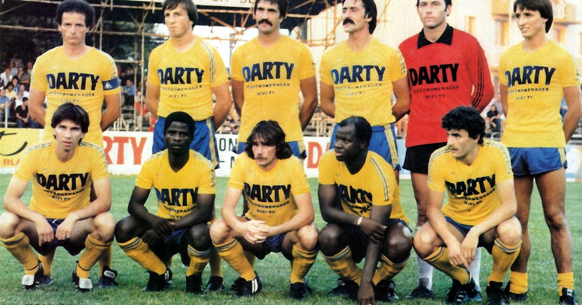 SPORTING CLUB TOULON 198182. THE VINTAGE FOOTBALL CLUB