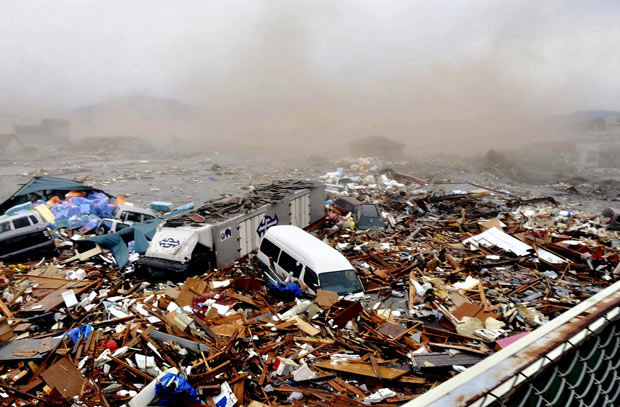 Pacific ocean earthquake tsunami