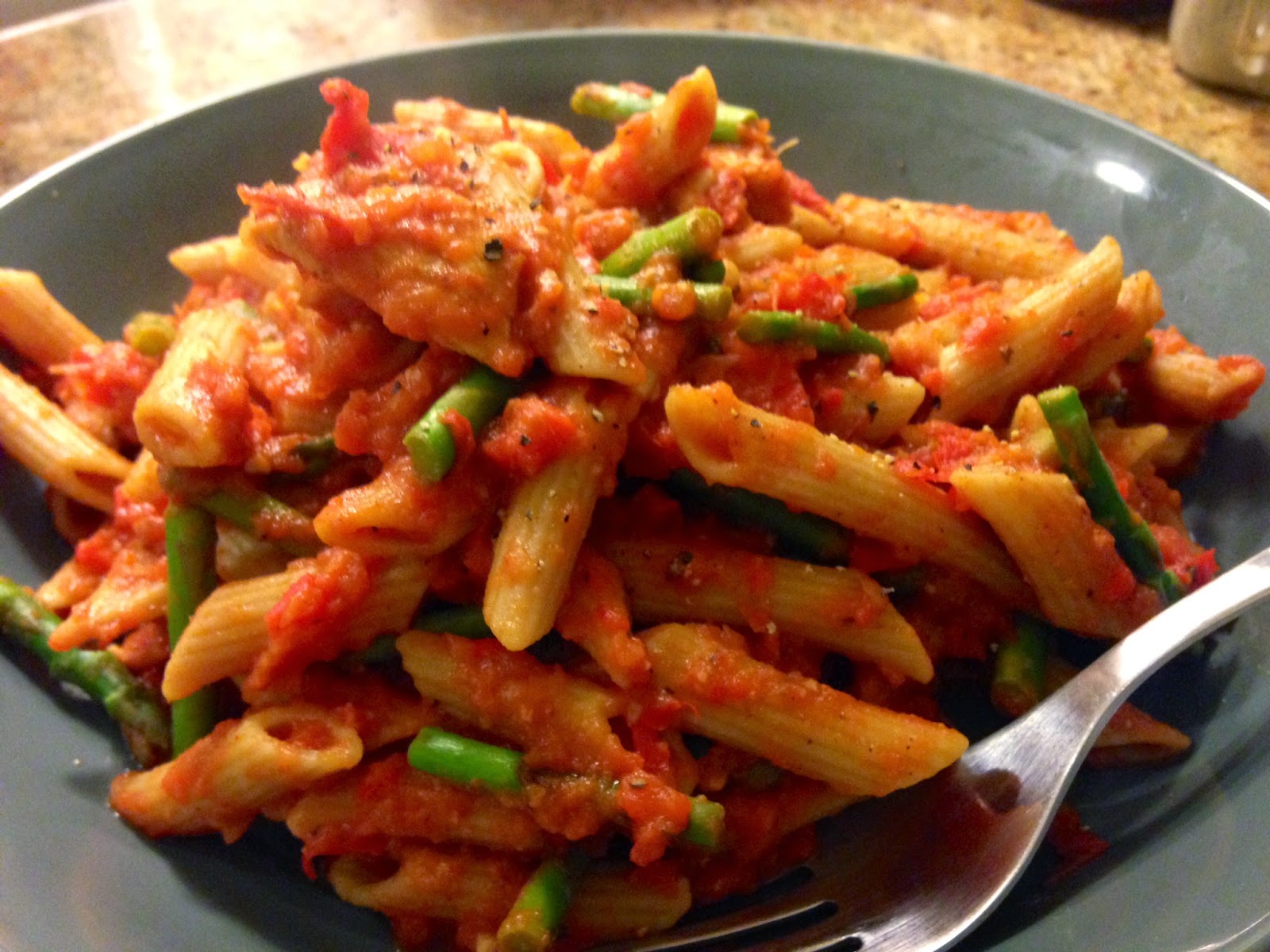 what's for sups? Chicken and Asparagus Penne, Bell Pepper & Tomato Sauce