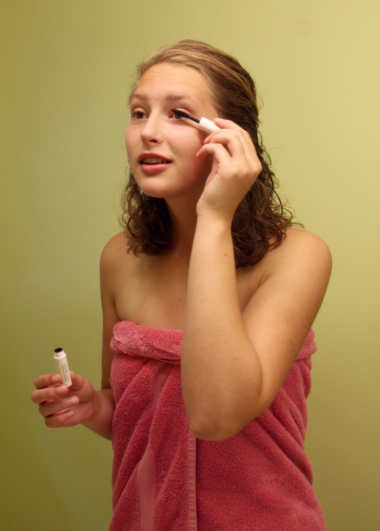 Easy 3 Minute Make Up Routine