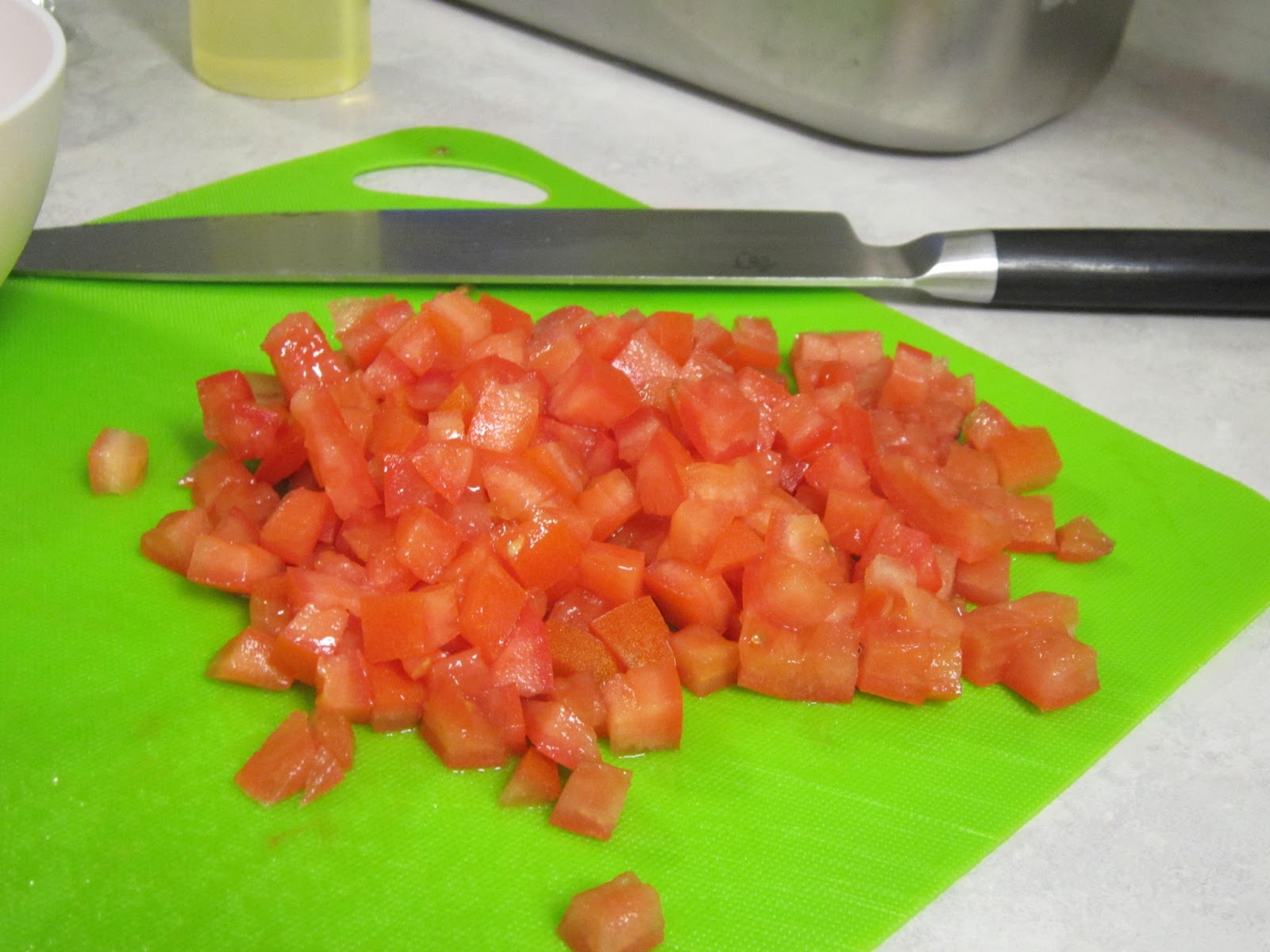 Simply Clean Living HowTuesday How to Dice Tomatoes