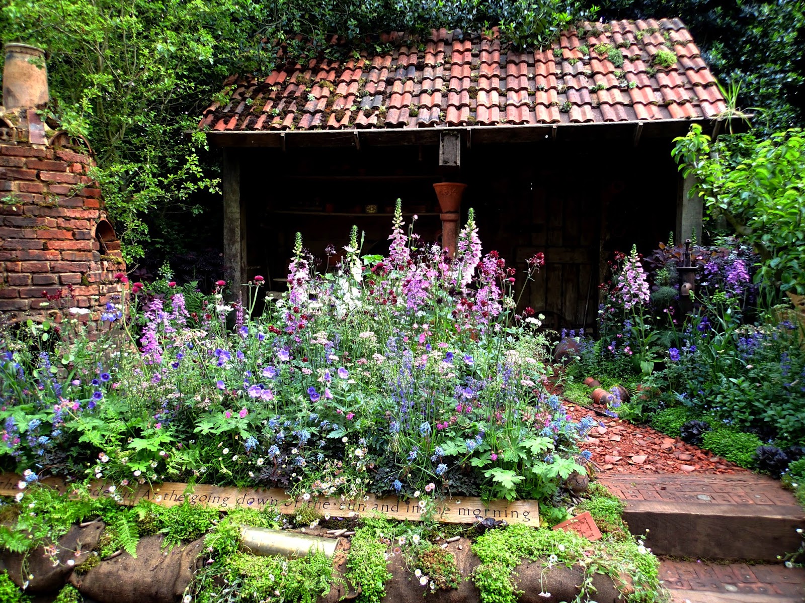 Potters Garden Surrey at Myra Alfonso blog