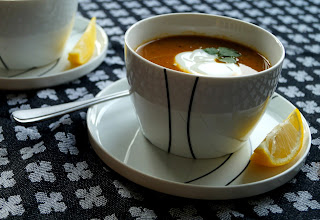 http://cupcakeluvs.blogspot.dk/2015/10/spicy-daal-suppe-med-rd-linser-spicy.html