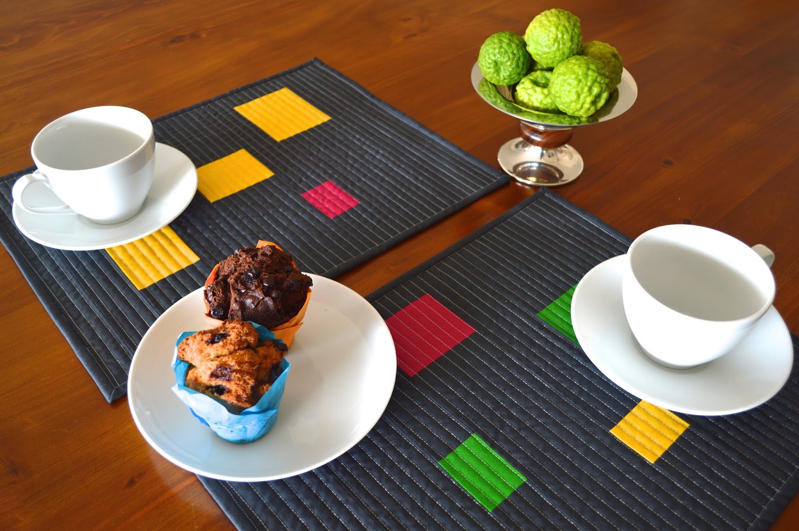 HugaBit Quilts. Scattered colours placemats and Monday Makers!40