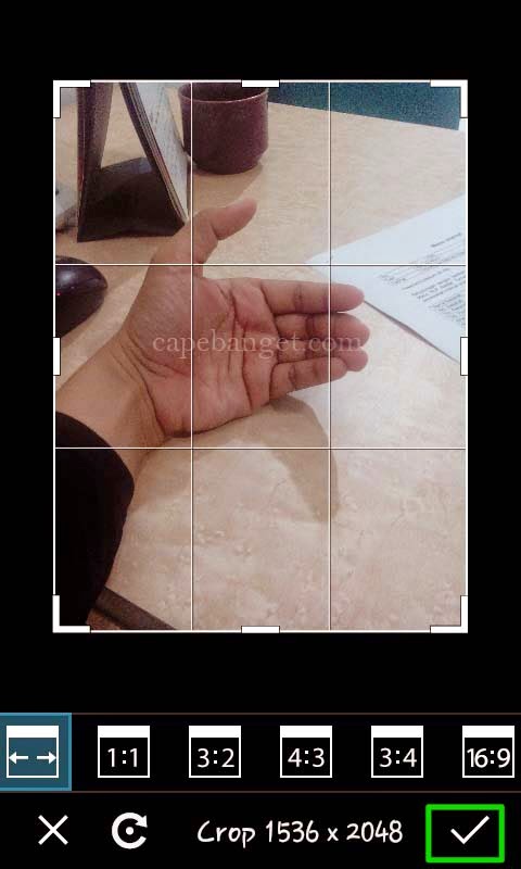 Tutorial cara membuat Instagram In Hand dengan PicsArt