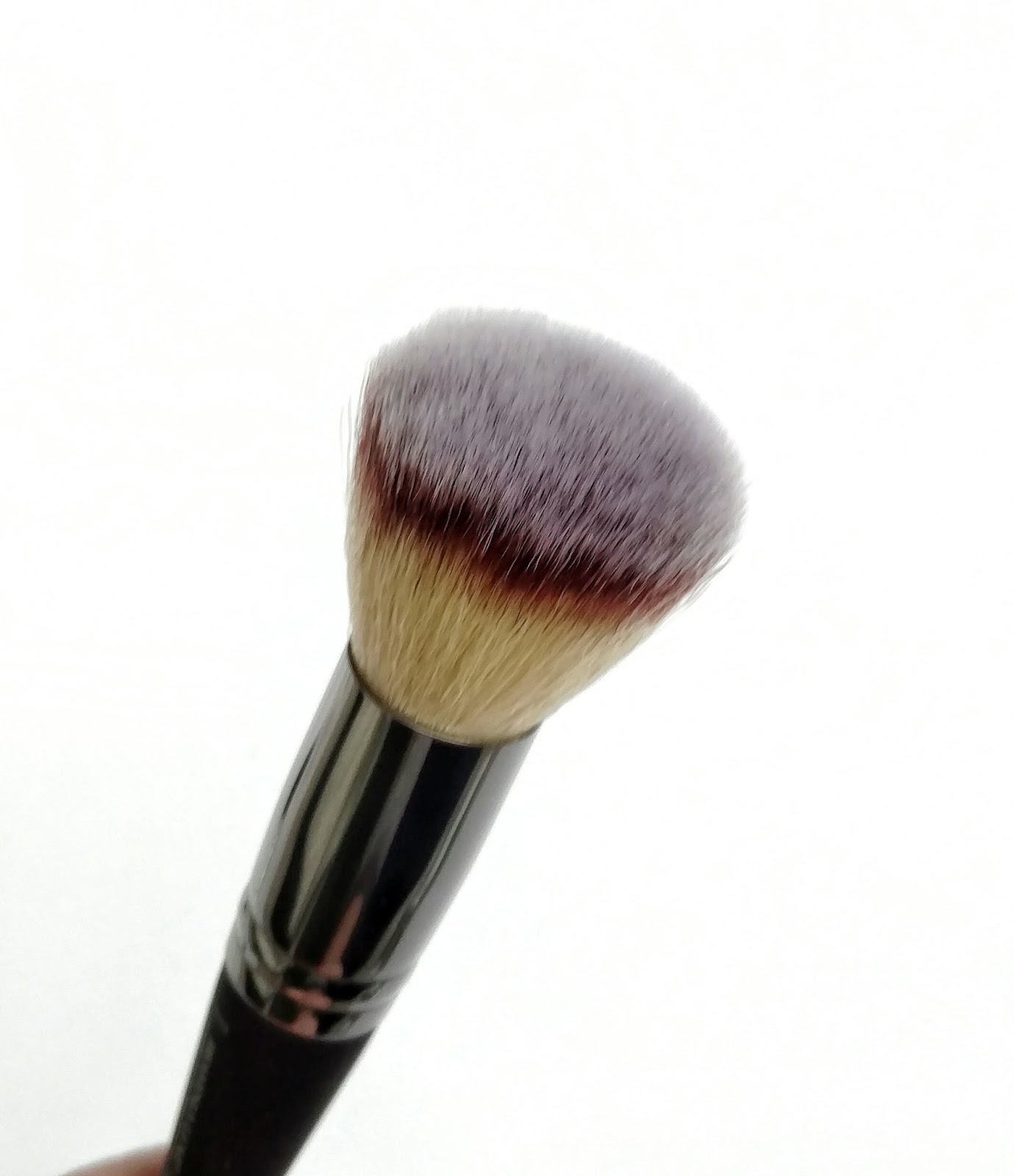 it cosmetics heavenly luxe brush