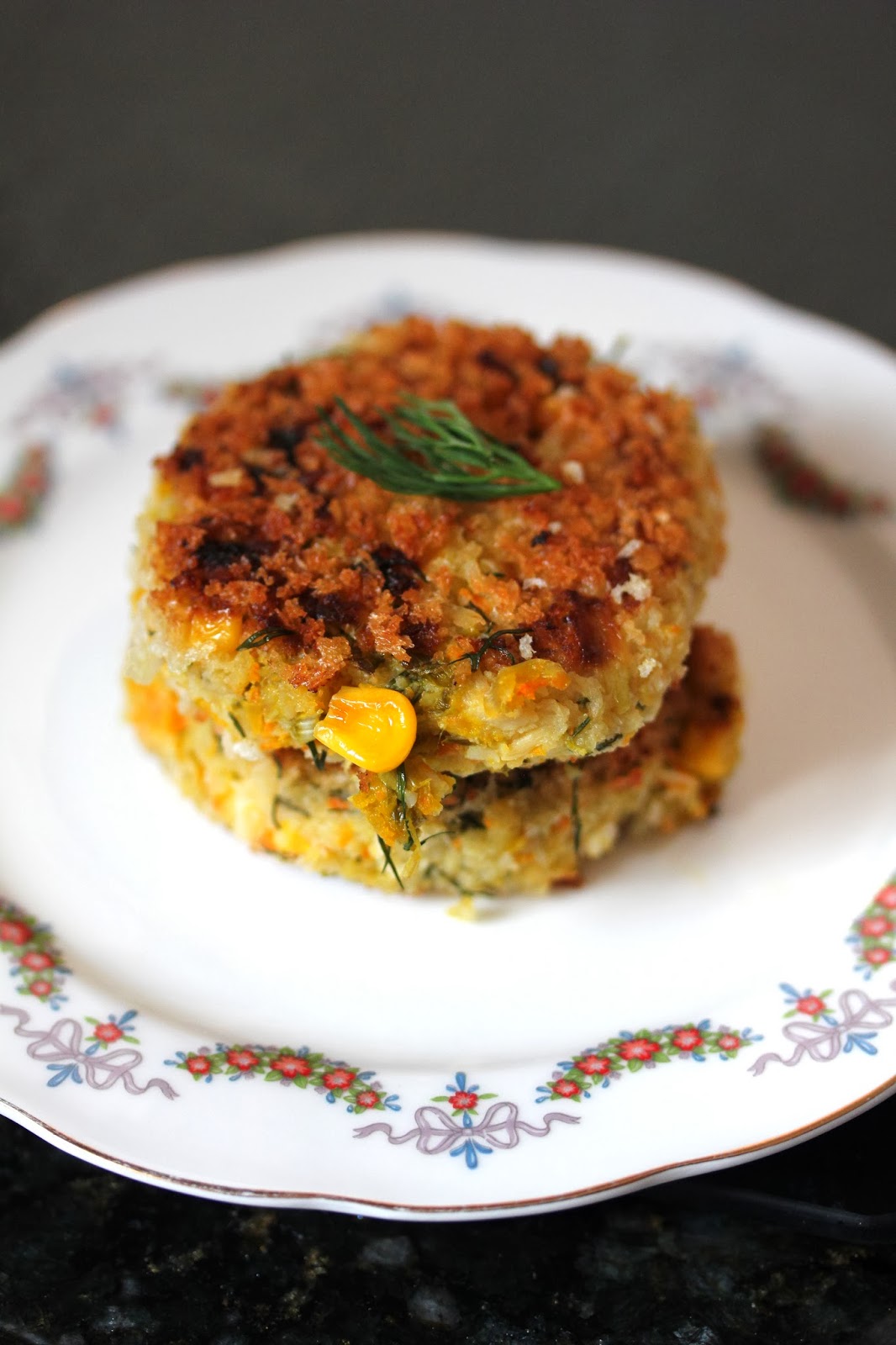 Kitchen Grrrls. Vegan food blog with lots of beautiful